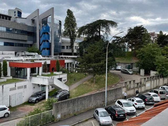 Appartement 1 pièce, 22 m² à louer à Bron 69500