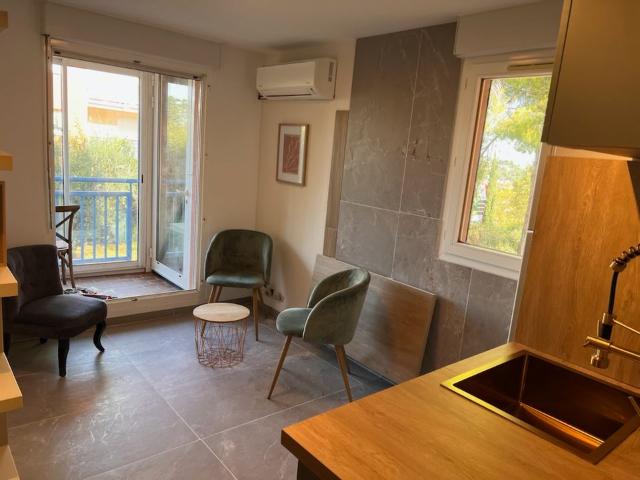 Appartement 1 pièce, 22 m² à louer à Vallauris 06220
