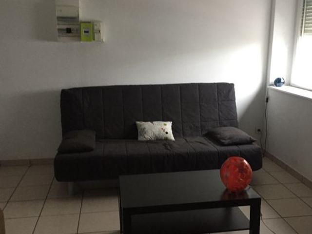 Appartement 1 pièce, 22 m² à louer à Vénissieux 69200