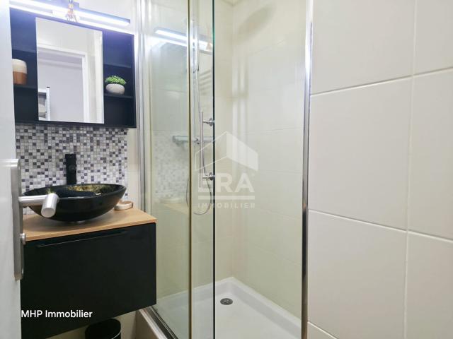 Appartement 1 pièce, 23 m² à louer à Antibes 06600