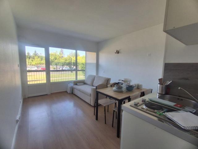 Appartement 1 pièce, 23 m² à louer à Châtillon sur Chalaronne 01400
