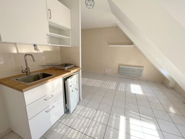 Appartement 1 pièce, 23 m² à louer à Dijon 21000