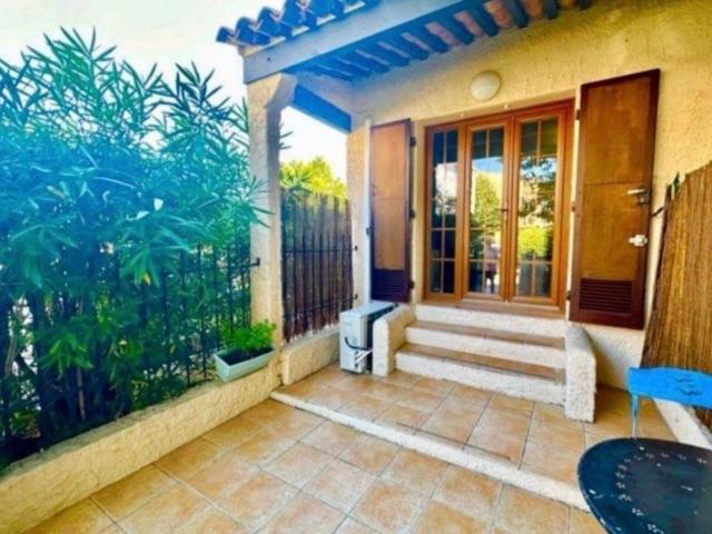Appartement 1 pièce, 23 m² à louer à Le Beausset 83330