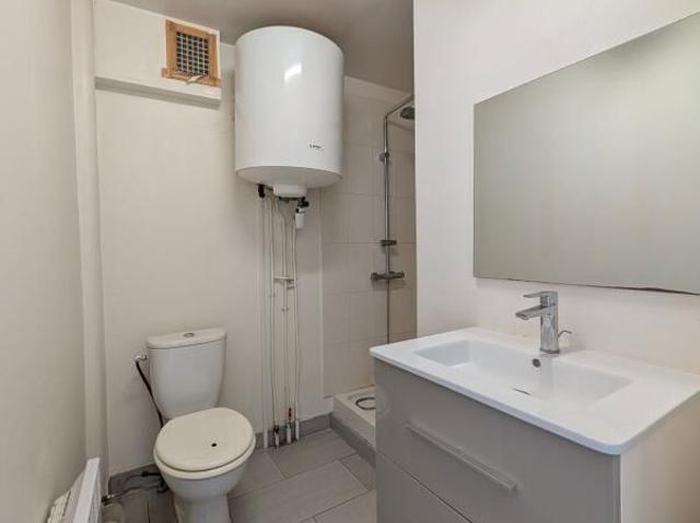 Appartement 1 pièce, 23 m² à louer à Toulon 83000