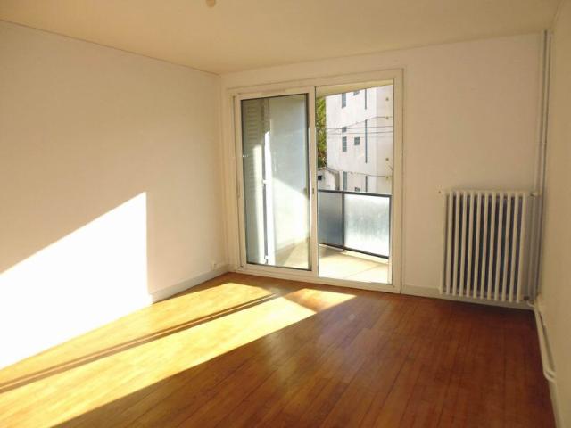 Appartement 1 pièce, 34 m² à louer à Clermont Ferrand 63000