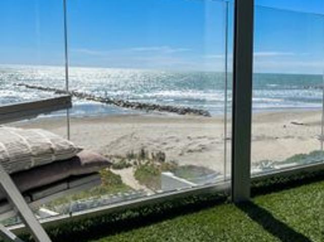 Appartement 1 Pièce 34 m² front de mer / Box fermé