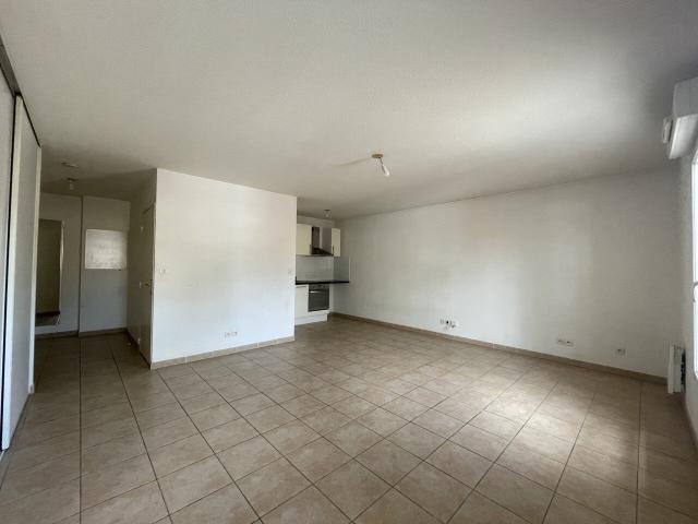 Appartement 1 pièce, 35 m² à louer à Aubagne 13400