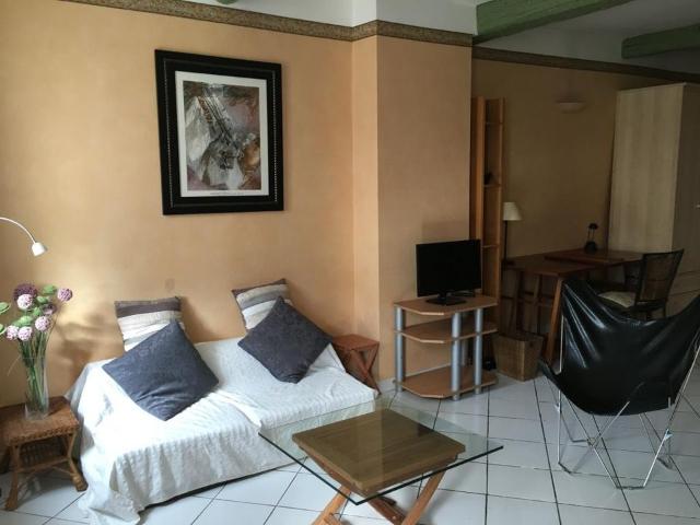 Appartement 1 pièce, 35 m² à louer à Aix en Provence 13080