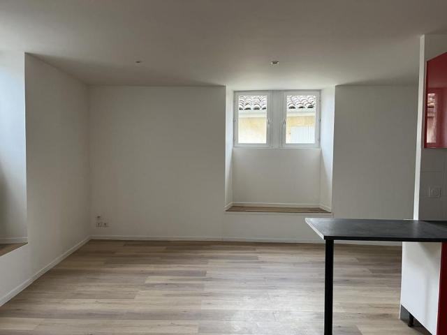 Appartement 1 pièce, 35 m² à louer à Die 26150