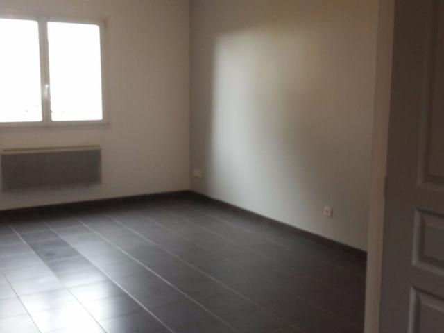 Appartement 1 pièce, 35 m² à louer à Forcalquier 04300