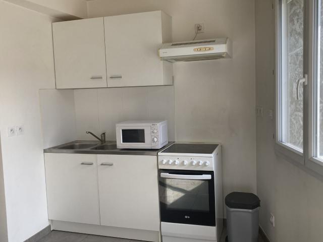 Appartement 1 pièce, 35 m² à louer à Loyettes 01360