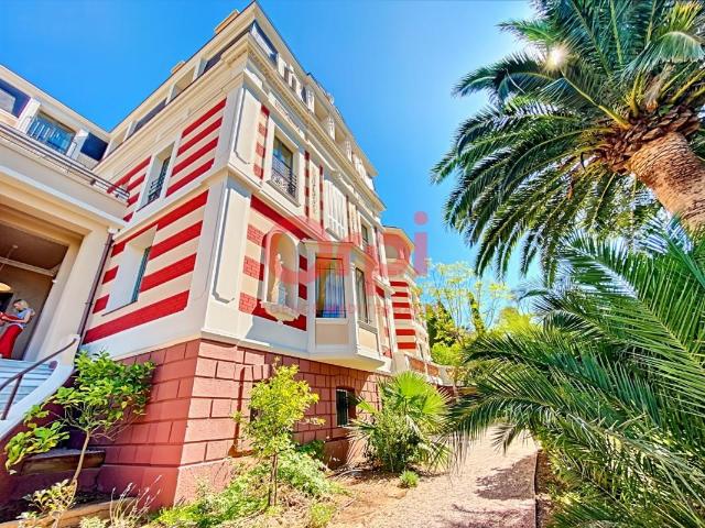 Appartement 1 pièce, 35 m² à louer à Saint Raphaël 83700