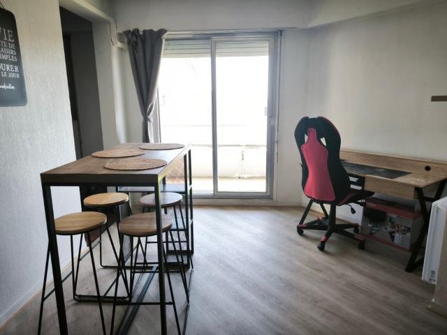 Appartement 1 pièce, 35 m² à louer à Vierzon 18100