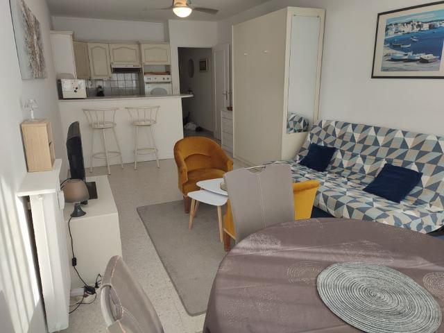 Appartement 1 pièce, 36 m² à louer à Antibes 06160