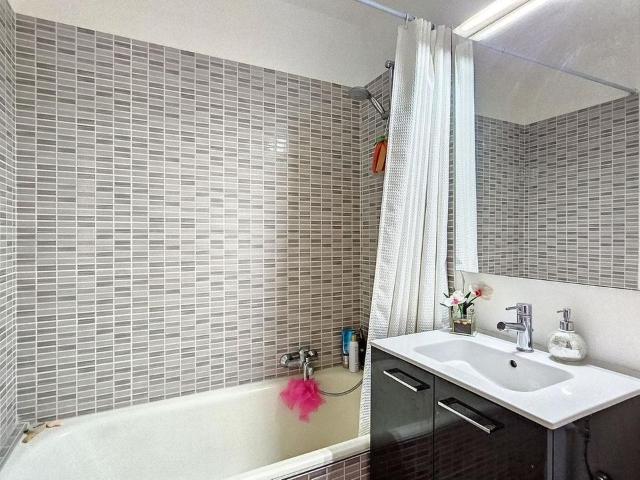 Appartement 1 pièce, 37 m² à louer à Antibes 06160