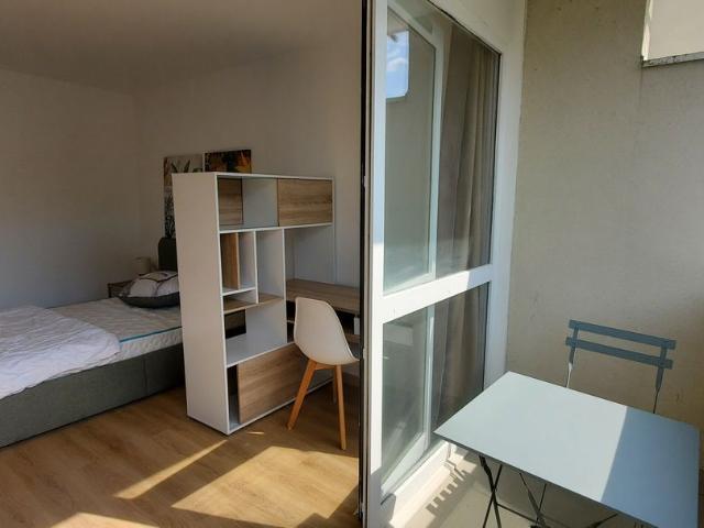Appartement 1 pièce, 37 m² à louer à Les Ulis 91940