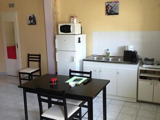Appartement 1 pièce, 38 m² à louer à Blois 41000