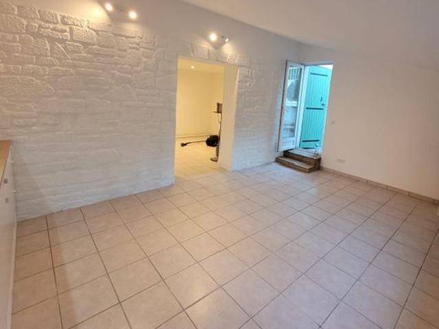 Appartement 1 pièce, 38 m² à louer à Castries 34160