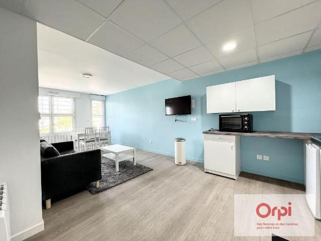 Appartement 1 pièce, 39 m² à louer à Désertines 03630