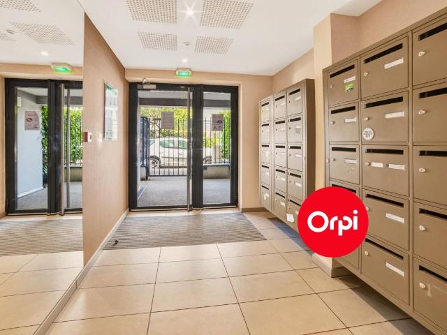 Appartement 1 pièce, 30 m² à louer à Bron 69500