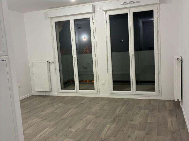 Appartement 1 pièce, 30 m² à louer à Le Blanc Mesnil 93150