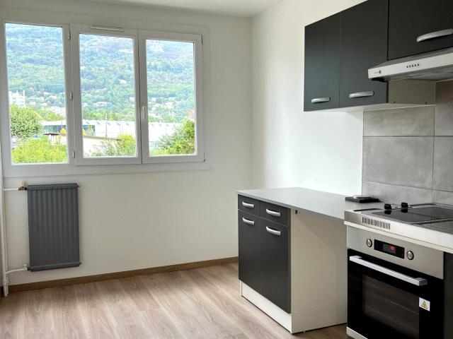 Appartement 1 pièce, 30 m² à louer à Seyssins 38180