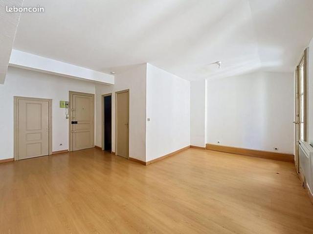 Appartement 1 pièce 31 m²