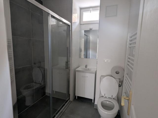 Appartement 1 pièce, 31 m² à louer à Neauphle le Château 78640