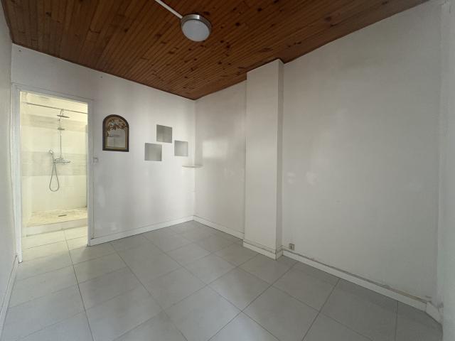 Appartement 1 pièce, 31 m² à louer à Aubagne 13400