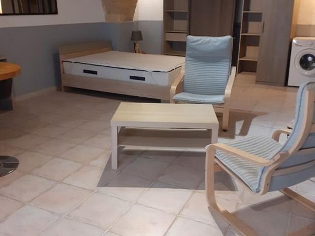 Appartement 1 pièce, 31 m² à louer à Aujargues 30250
