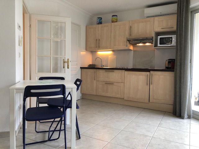 Appartement 1 pièce, 31 m² à louer à Antibes 06160