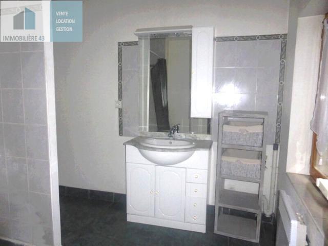 Appartement 1 pièce, 31 m² à louer à Le Puy en Velay 43000