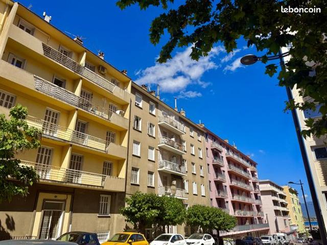 Appartement 1 pièce 32 m²