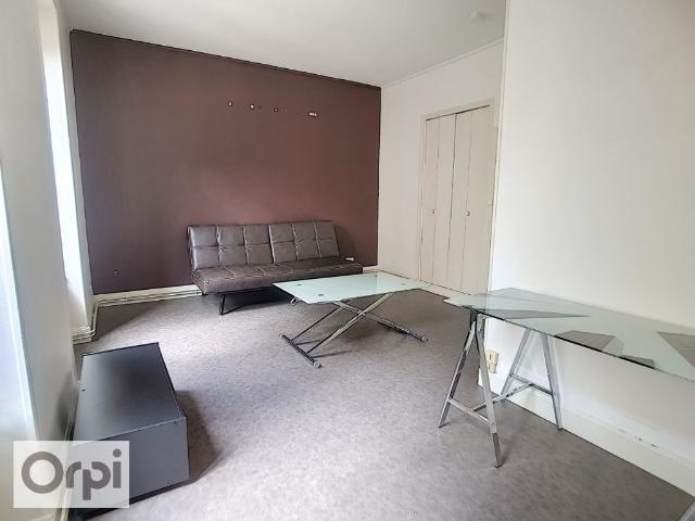 Appartement 1 pièce, 32 m² à louer à Montluçon 03100