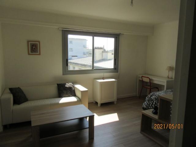 Appartement 1 pièce, 32 m² à louer à Nantes 44000