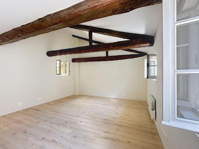 Appartement 1 pièce, 32 m² à louer à Avignon 84000