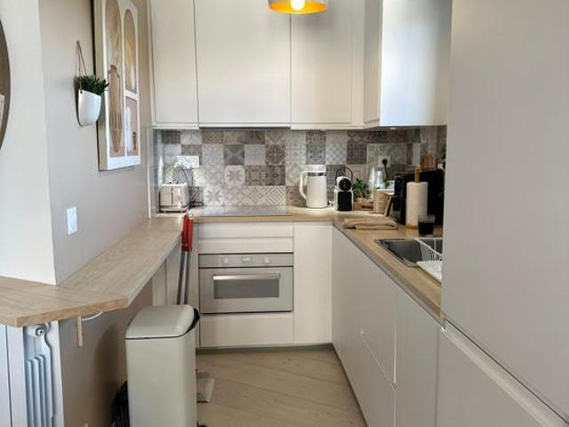 Appartement 1 pièce, 32 m² à louer à Antibes 06160