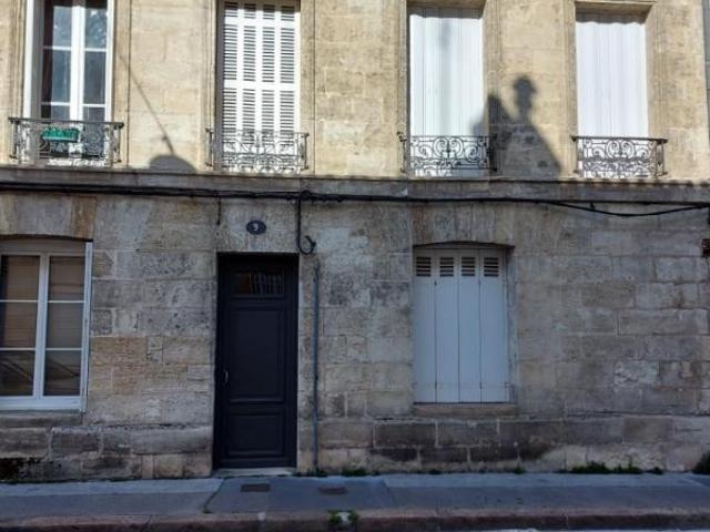 Appartement 1 pièce, 32 m² à louer à Bordeaux 33000