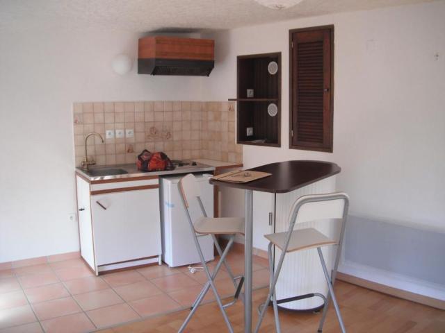 Appartement 1 pièce, 32 m² à louer à Le Rove 13740