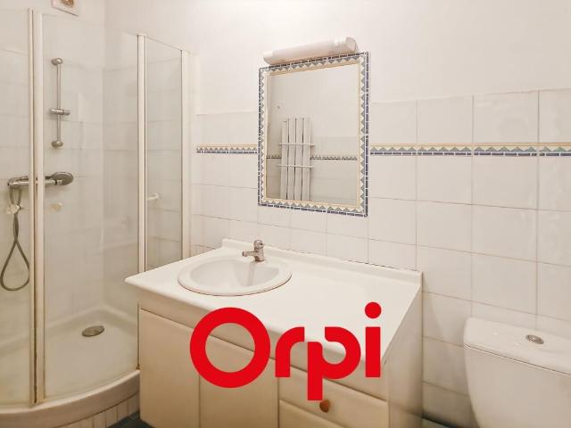 Appartement 1 pièce, 32 m² à louer à Saint Cyr sur Mer 83270