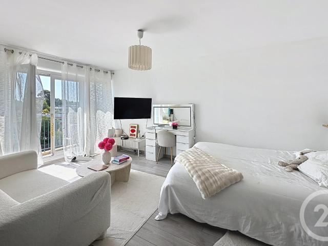 Appartement 1 pièce 33 m²
