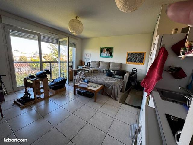 Studio 1 pièce 33 m²