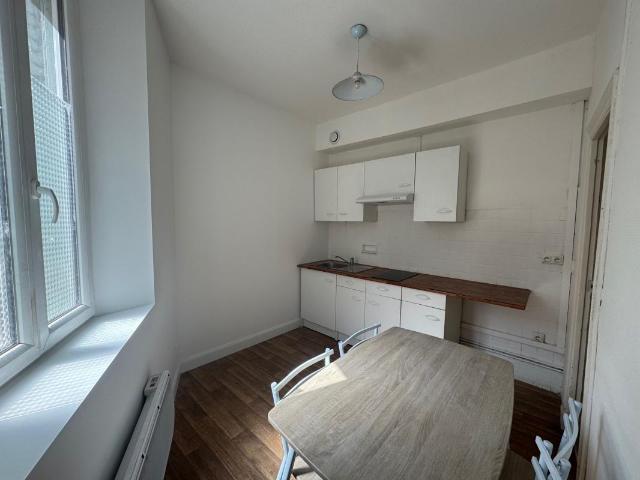 Appartement 1 pièce, 33 m² à louer à Mazamet 81200