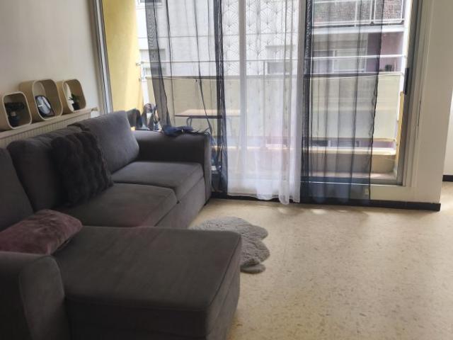 Appartement 1 pièce, 33 m² à louer à Nîmes 30000