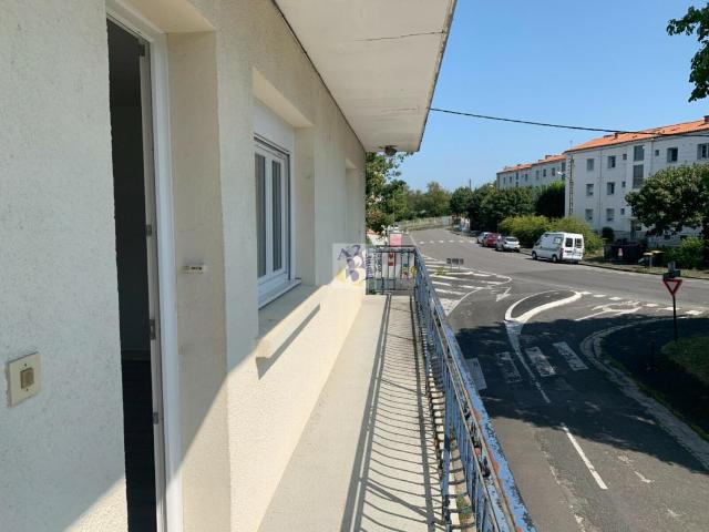 Appartement 1 pièce, 33 m² à louer à Angoulême 16000