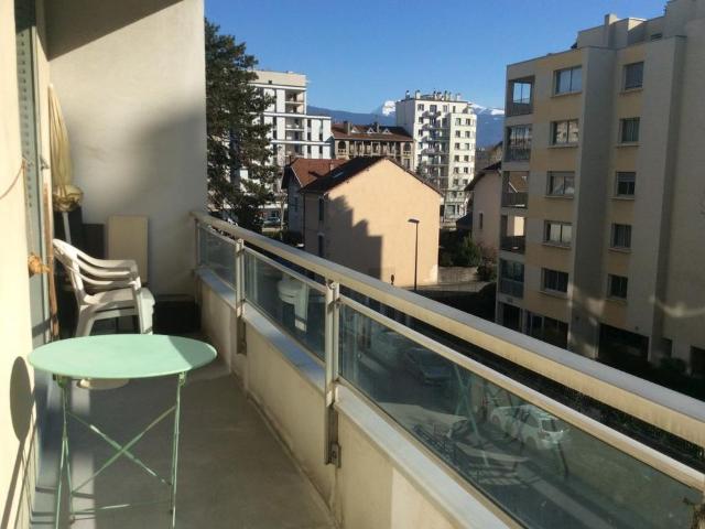 Appartement 1 pièce, 33 m² à louer à Grenoble 38000