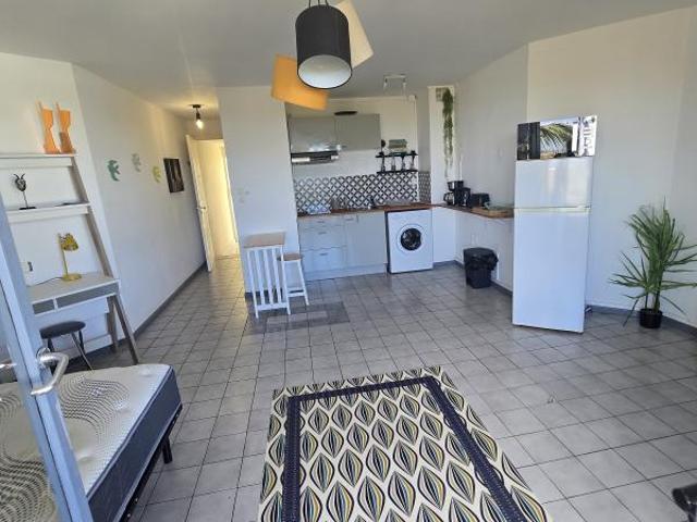 Appartement 1 pièce, 33 m² à louer à La Possession 97419