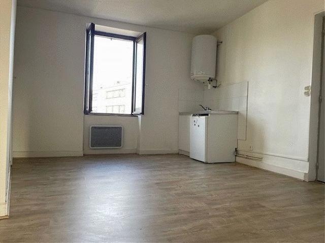 Appartement 1 pièce, 33 m² à louer à Limoges 87000