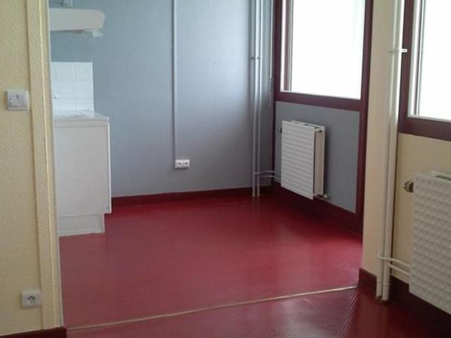 Appartement 1 pièce, 33 m² à louer à Roanne 42300