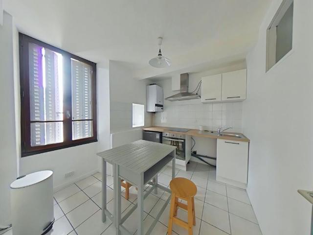 Appartement 1 pièce, 33 m² à louer à Romans sur Isère 26100